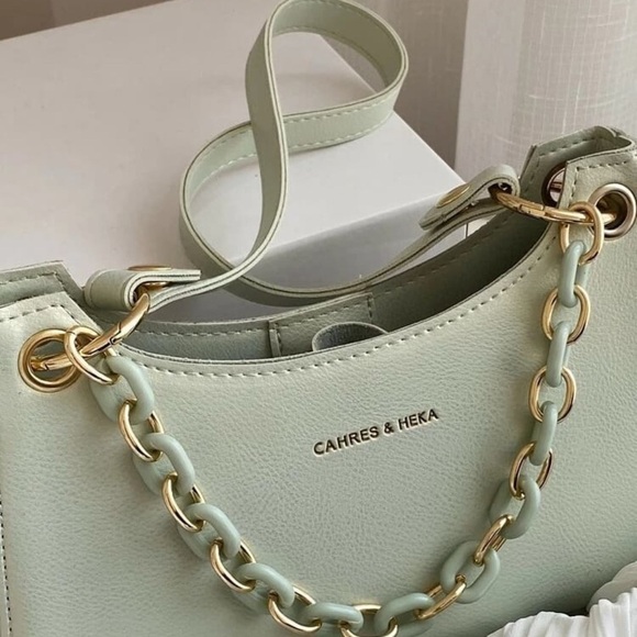 Cahres & Heka Mint Green Chain Strap Mini Handbag - Picture 4 of 5